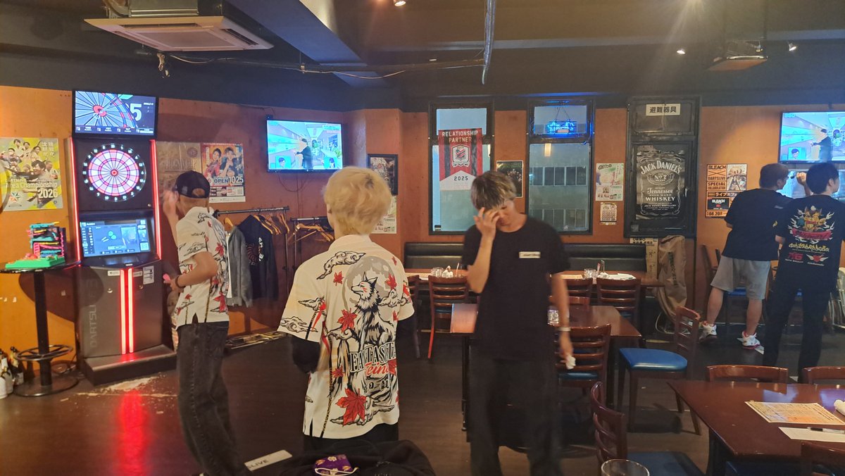 DartsbarFanta's tweet photo. 本日リーグホーム戦ありますので、通常営業23時頃～となっております！
その後は朝まで営業しておりますので、よろしくお願いします！

札幌市中央区南7条西3丁目LC弐番館7F
Tel.011-512-2326
営業 19時～朝5時
#ダーツバー  #投げ放題  #飲み放題  #すすきの #DARTSLIVE3 https://t.co/tYAV5hKyti
