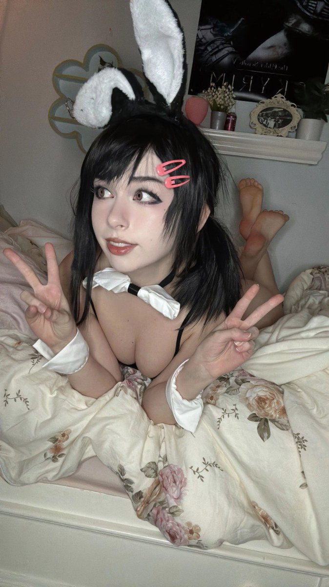 jammyloopz's tweet photo. i really dont understand why you would be angry and take down your nudes i posted.. but its ok cuz i could never stay mad at you >.< https://t.co/bpF4ugklhA