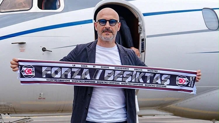 koyicindencom's tweet photo. 🦅 Köyiçinden Atkı Hediyesi!

Vincenzo Italiano’nun “Forza Beşiktaş” atkısını iki takipçimize hediye ediyoruz.

Hediye için;  

Bu gönderiyi RT yap.
Arkadaşını mentionla.
Köyiçinden’i takip et. https://t.co/Im2W3K1X7i