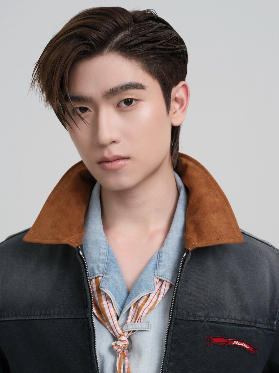 nattharika7794's tweet photo. คือองค์ประกอบคือ เหมือนรูปปั้นเลยอะ แบรนด์โคจรจะตาถึง นี่แหละพี่ พี่เดินเกมถูกมาก โทมัสก้อง โคตรจะเฟมัส เอ้าาา สแตนดิ้ง สุดๆ 👍

#MARNI
#tthomastc #kongjiro
#ThomasKong #โทมัสก้อง https://t.co/ReQ5nIvaGG