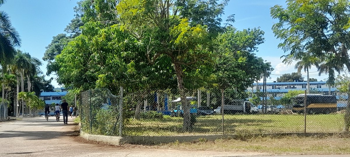 IvisCasteleiro's tweet photo. Instituto Preuniversitario Vocacional Lenin, listo para aperturar el curso Escolar 2026-2027. #LaHabanaViveEnMí. #CubaPorLaVida. #CubaVencerá. https://t.co/czB1HQr2ih