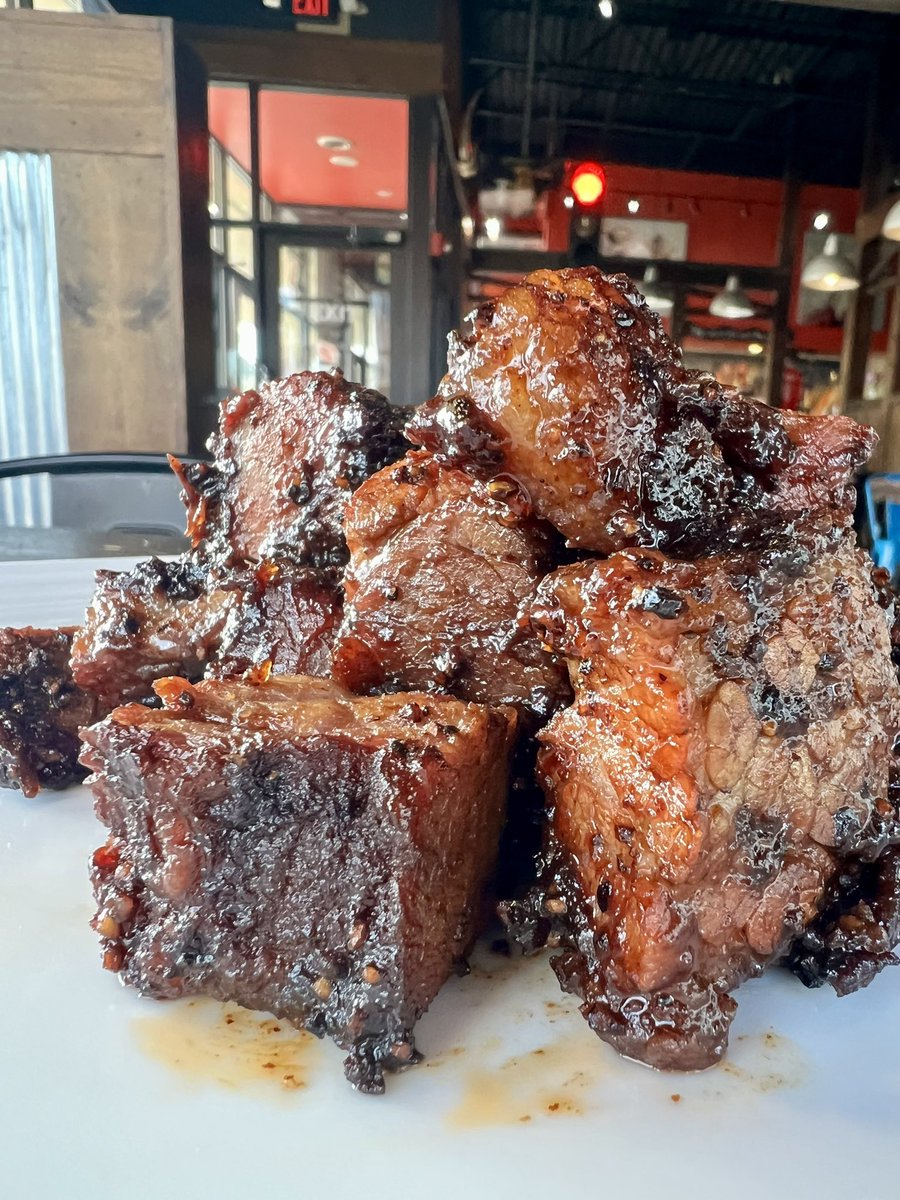 Sugarfire44's tweet photo. 🔥 BURNT ENDS—Sauced with Honey Badger (6 or 8 oz. Sandwich or Plate)…

🥩 PORK STEAKS—Smoked Just Right!

WE DELIVER 🚘 

https://t.co/wYNWRyJujY https://t.co/lSppKthpAt