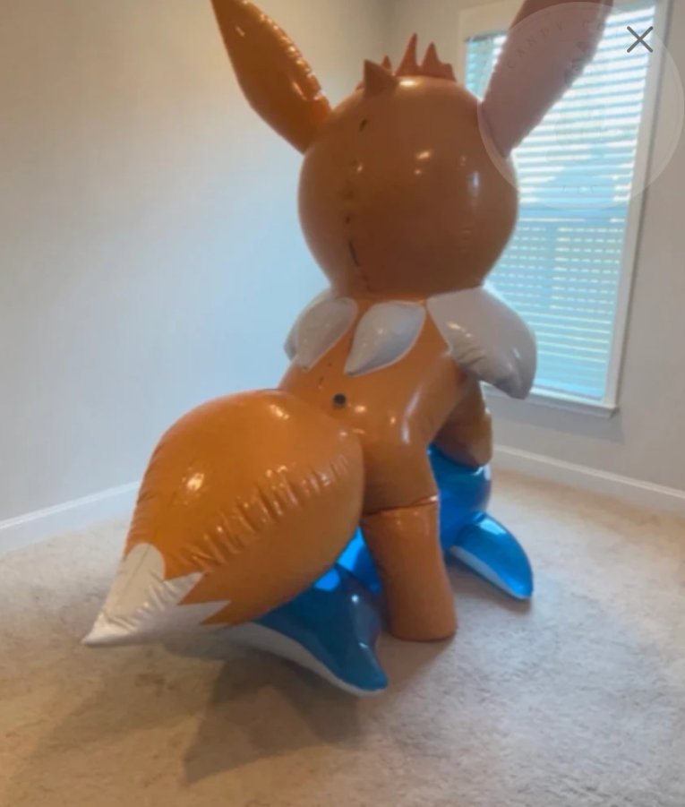 CandyCoatedPVC's tweet photo. 😄Made to Order Inflatable PVC Eevee Bondage Suit😄https://t.co/2AdHLxwqHu😄#inflatablesuit #pvcsuit #furryfandom #PoolToy #fetishwear😄 https://t.co/XiIsgSnZV5