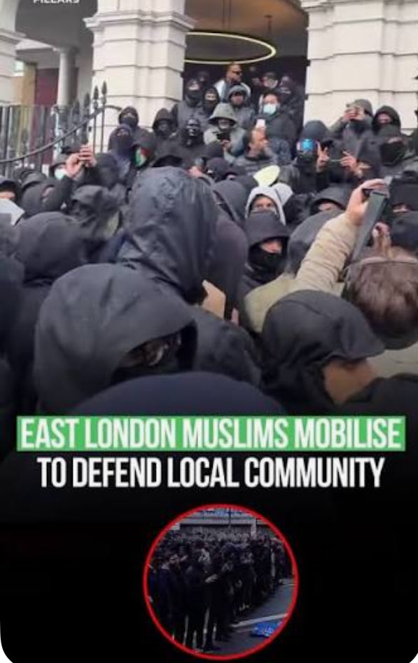 itsonlyYC's tweet photo. Luke Pollard MP didn’t like the peaceful protest of men &amp; women in Dover, in masks. But Luke Pollard wasn’t concerned with this 👇🏻
Let’s hope he is unemployed by the next GE. https://t.co/DwrKnxiecc