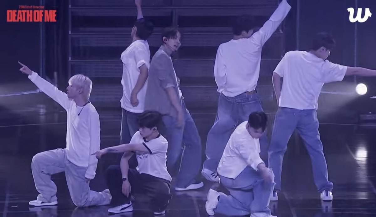 milidazed7's tweet photo. six back up dancers 😭😭😭😭😭😭😭😭😭😭😭😭😭😭😭😭😭😭😭 https://t.co/acTVNbyhGo