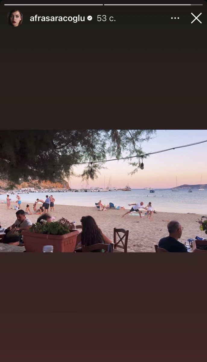 alasaidso's tweet photo. another vacation? will we see you too, afra girl? 😍 https://t.co/eMkpCILhjA
