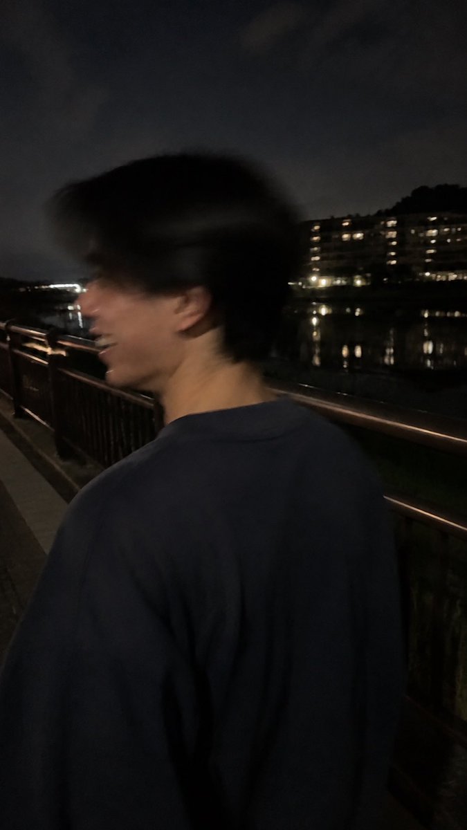 lgbxrf's tweet photo. 深夜テンションでアカウント作ってみた
友だち全くいないのでよろしくお願いします https://t.co/tZ64XJVkds