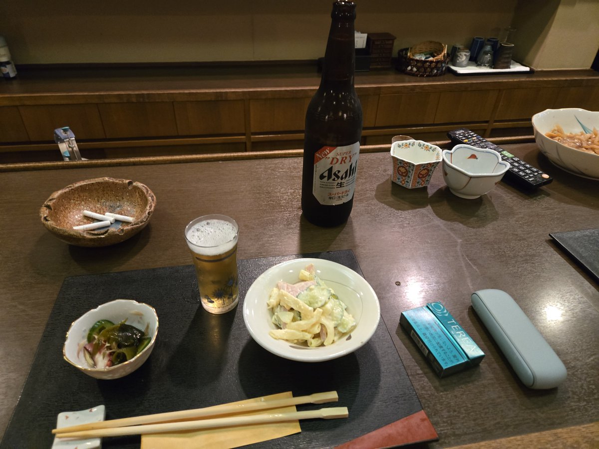Silicalite2010_'s tweet photo. いつもの店。食べかけだけど。 https://t.co/awxf9V9ow7