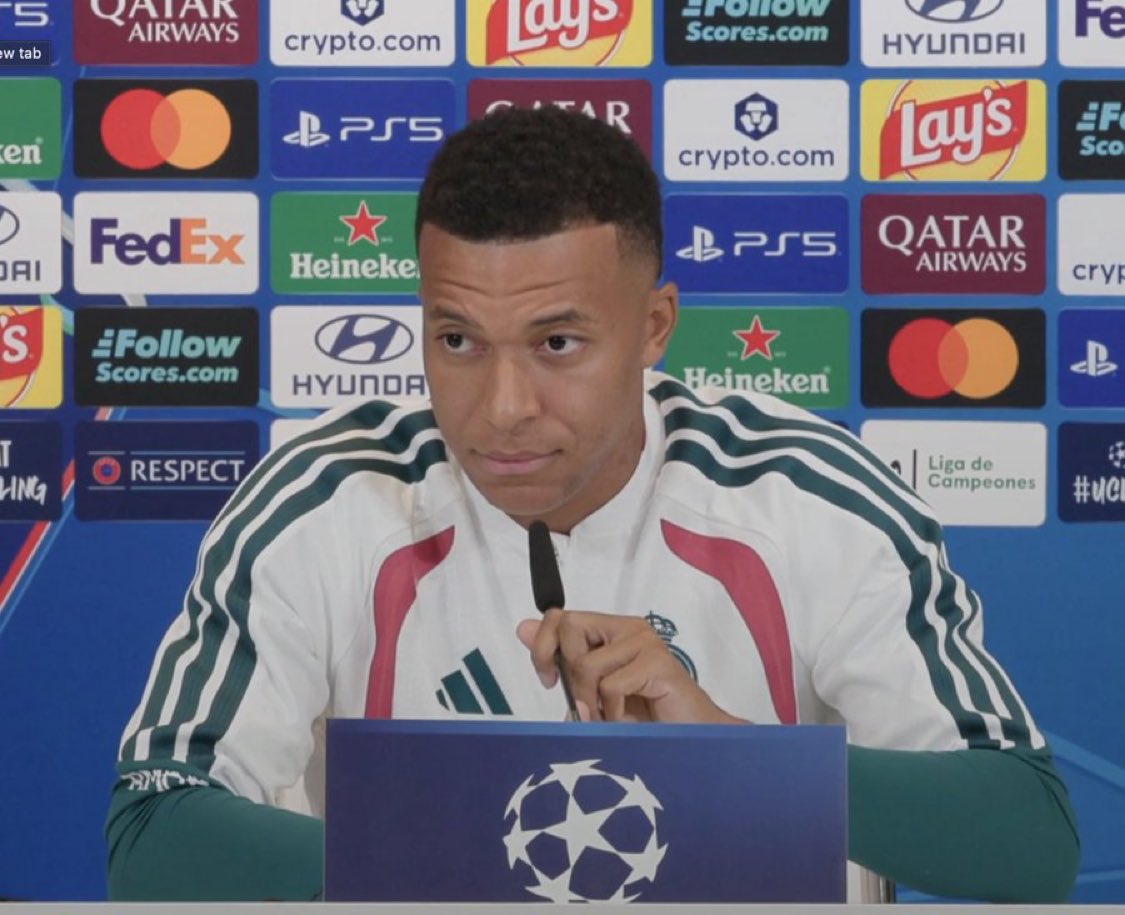 ActuFoot_'s tweet photo. 🚨🚨 Kylian MBAPPÉ 🇫🇷 : « Si je suis le meilleur joueur du monde ? JE LE PENSE TOUJOURS. 🗣️

Mais c’est très personnel. »

🎙️ conf. de presse https://t.co/YUSwXFi9KP