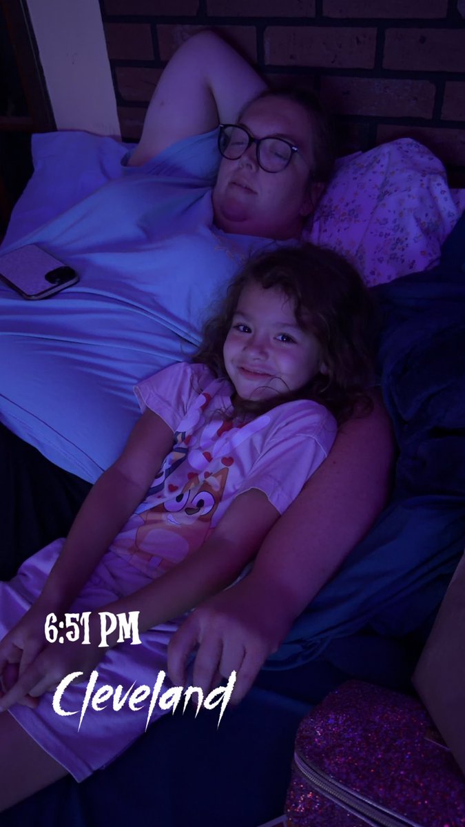 Jennifer_Chelle's tweet photo. As I sit here watching her sleep it hit me how long I’ve asked for this life…. I’ve waited years to be right here, right where I am… 

Universe I swear not to fuck it up if you let me keep this one awhile…. https://t.co/NRdyoIhVwl