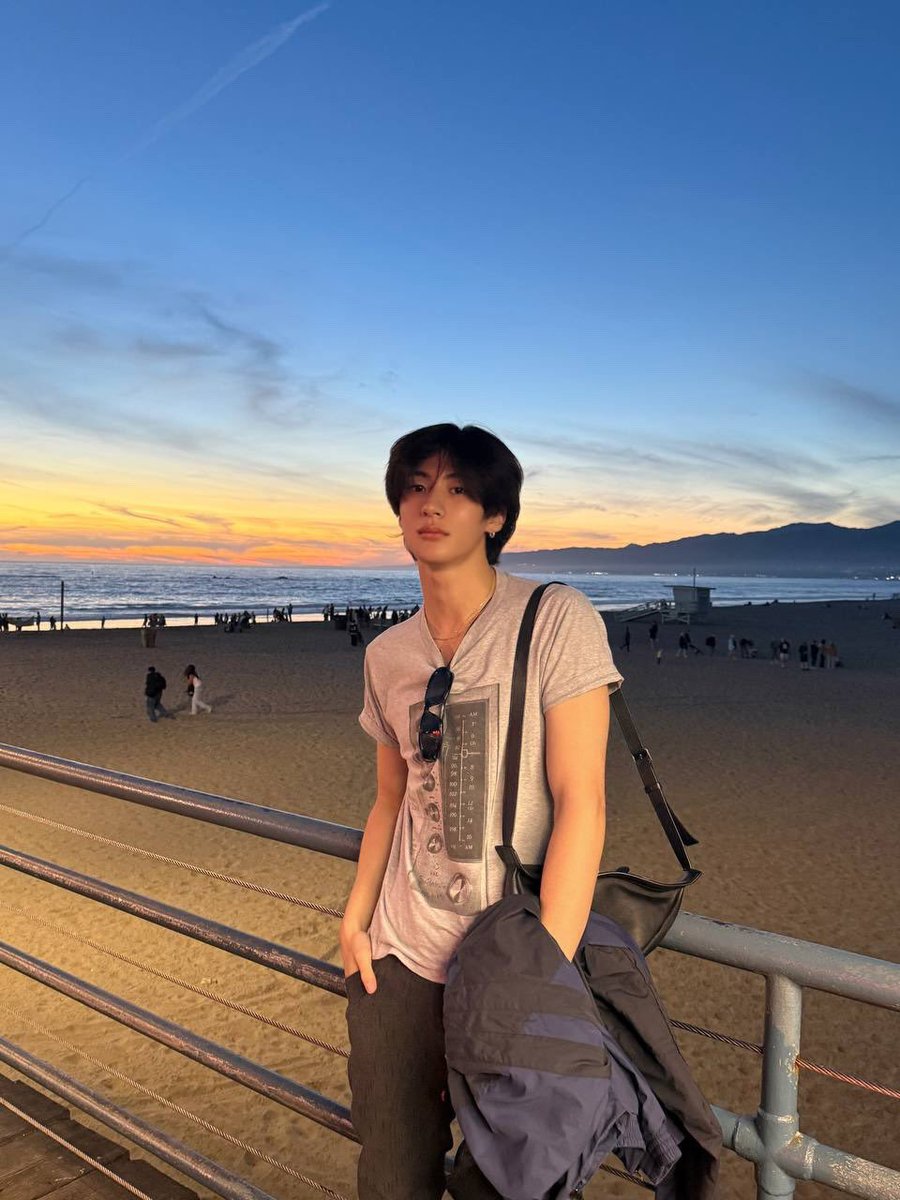 cylove4321's tweet photo. https://t.co/hy8cYl4HoN