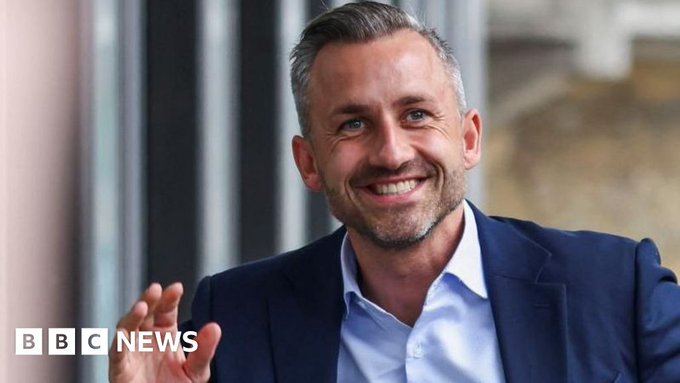 wh311n's tweet photo. Nach dem Wahlerfolg fordert die AfD Gesprache mit den anderen Parteien. Nun steht die politische Landschaft vor einer schwierigen Frage. Wie umgehen mit dem Wahlergebnis und den Forderungen der starksten Kraft? 🇩🇪 #Deutschland #AfD #Politik https://t.co/Q9jJxTFBn8