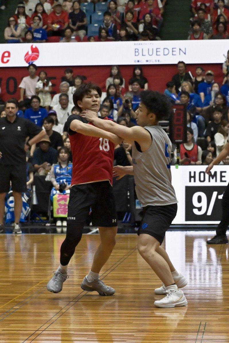 susa_magic7's tweet photo. 2026.09.06
熊本地震復興支援プレシーズンマッチ
熊本vs島根

新井くん？😅

#島根スサノオマジック
#新井翔太 https://t.co/ZYIEAXfxtp
