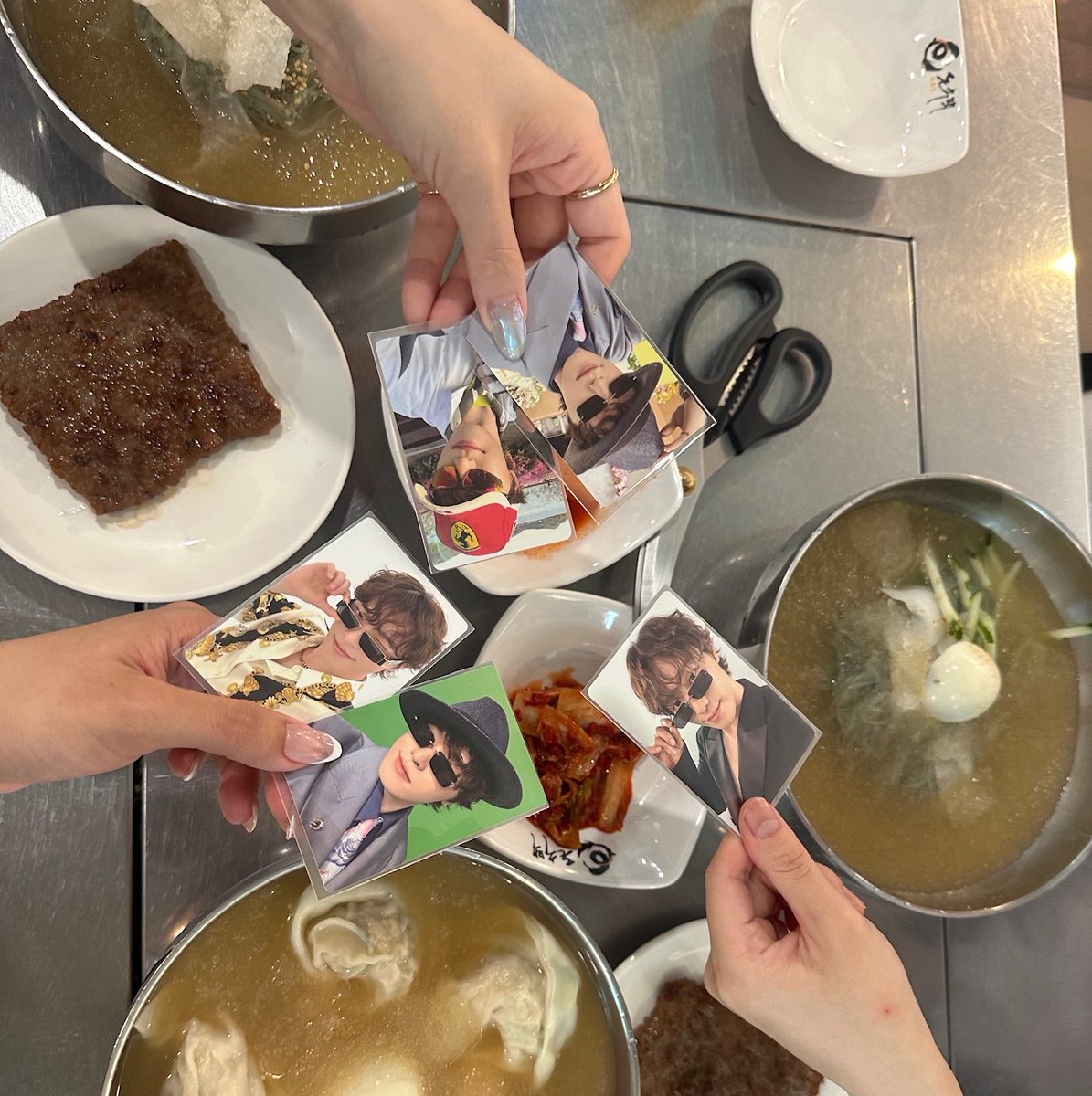 ___12041's tweet photo. 浮上率少なめですが、ほそぼそとオタクもしてそれなりに元気に楽しく過ごしています͈ᴖ ̫ᴖ ͈⭐️🎶 https://t.co/w2wU7I1Zrt