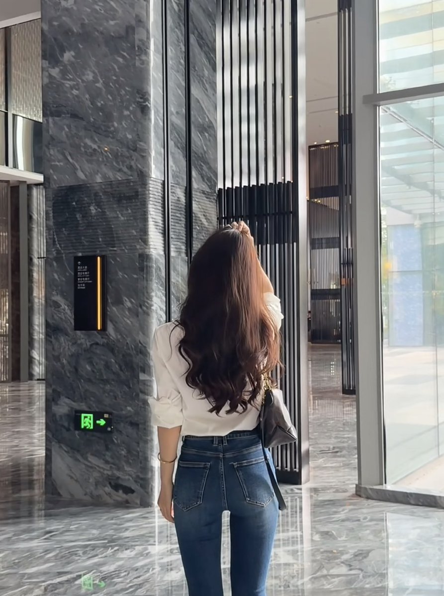 realpicy's tweet photo. 好烦呀，被温州一个十七岁的小屁孩耍的团团转。×上到底有没有真实的呀 #温州 https://t.co/YOLcZahs4Q