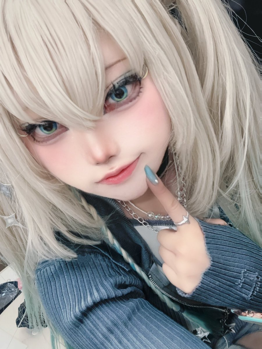 od00_ban_ch0n's tweet photo. 再集合嬉しくてヤター。
🦈✦︎︎︎ﾁｬﾝでした。
次はボドゲ大会。

#他責闇鍋ヤッター0822 https://t.co/NXpZFLHVY3