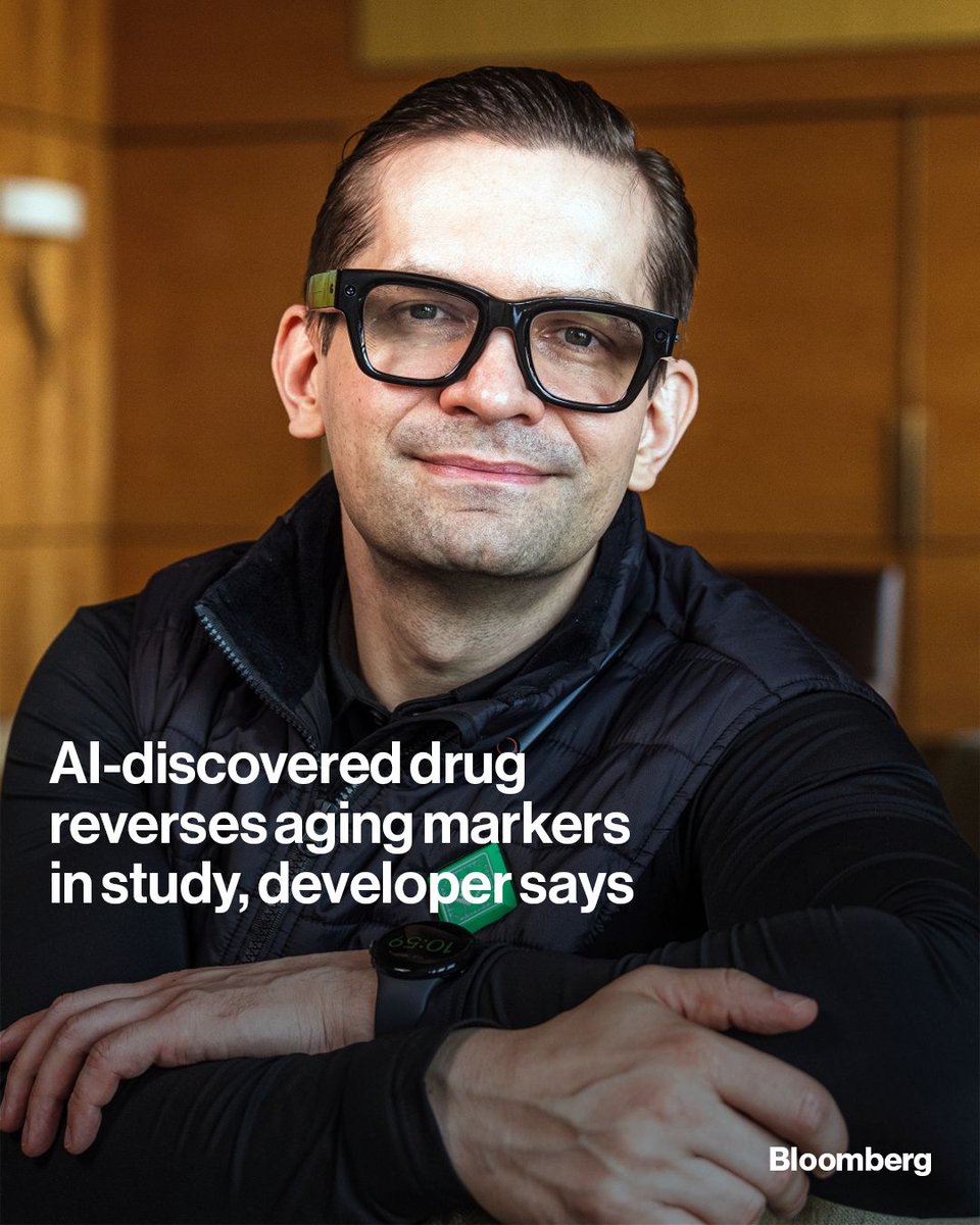 business's tweet photo. An experimental lung disease drug developed using artificial intelligence showed promise in reversing biological signs of aging, according to its developer Insilico. 

Longevity enthusiasts have long embraced the repurposing of existing medications to delay aging. Read more: https://t.co/40sJIaIGdD

📷: Lam Yik/Bloomberg