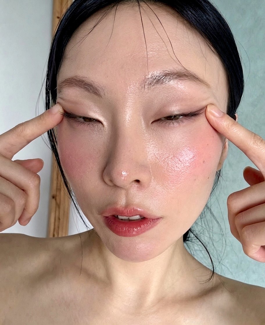 chinothekiddo's tweet photo. Proud race traitor mommy 🥵
#bleached #wmaf #asian4white #bwcaddicted #whiteonly #qoh #whiteowned https://t.co/W4ikob3P5M