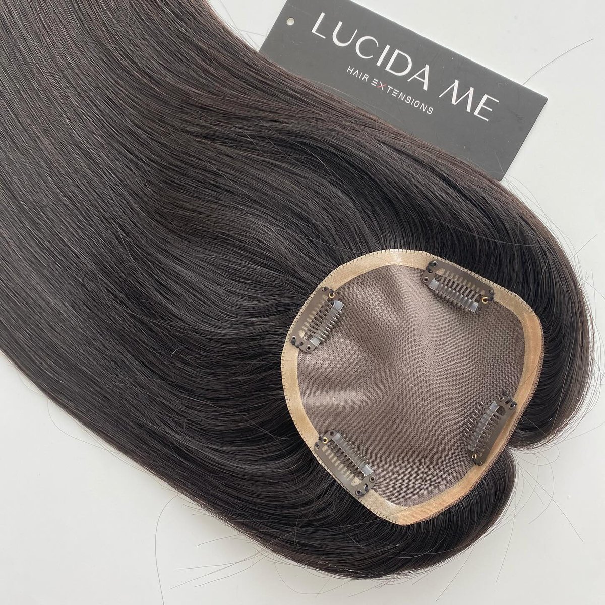 IsrealPiganelli's tweet photo. In-stock hair extensions ready to ship. Delivery in 2–3 working days. Available in Genius Wefts, Machine Wefts, Tape-In Hair, and Flat/K Tips in 18", 20", and 22" lengths. https://t.co/Y1oc3AulWA