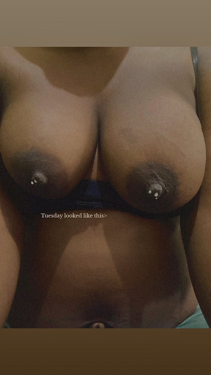 GeeJee2004's tweet photo. @HotWivesClub7 This type? Mines milky https://t.co/o7sTNzcl38