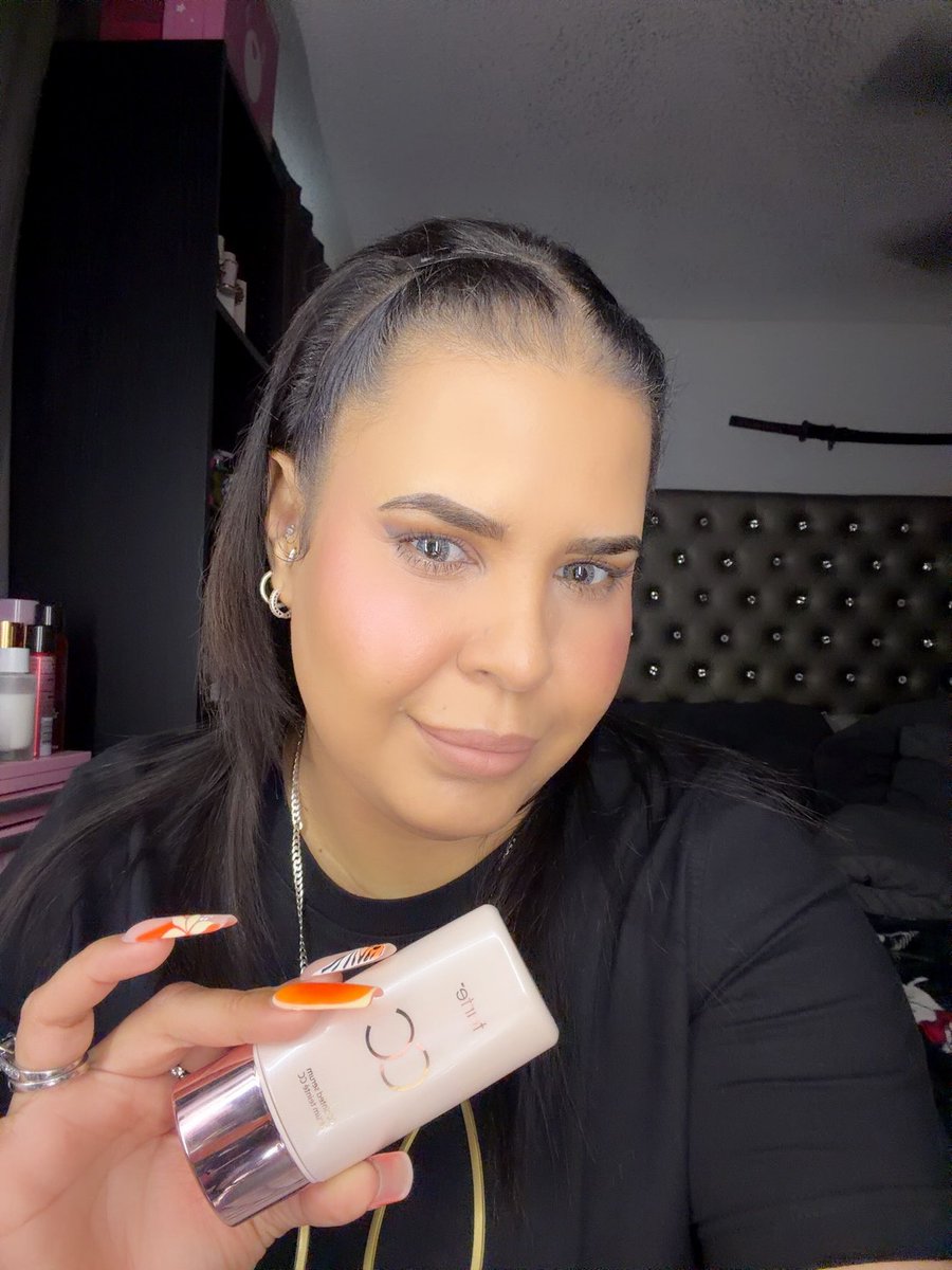 RegenaAndrev's tweet photo. Obsessed with the new @tartecosmetics CC Tinted Serum. Perfect for a hot summer day. https://t.co/VjGIzIGGLO