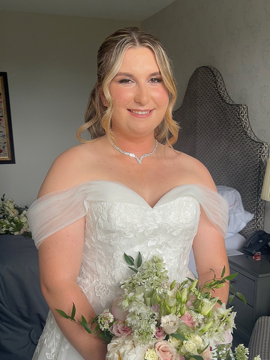 MaximaGranvold's tweet photo. Timeless sunset golden hair for Erin’s bridal look: soft blonde ribbons and warm highlights added depth, movement, and a smooth multi-tonal finish. Effortless curls made to laugh, hug, dance, and last all day. https://t.co/B8wUqkzPIw