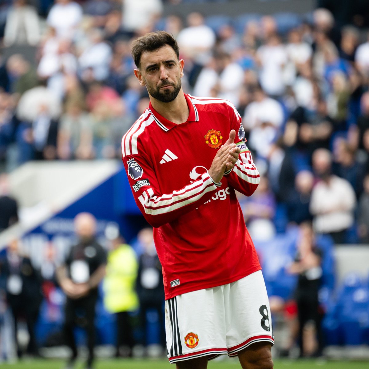 MUFCNET's tweet photo. 🚨🚨🗣️ 

واين روني عن تعادل الفريق:

 "أعتقد أنه كان أداءً جيدًا خارج الأرض. كان هناك الكثير من السيطرة. ثلاثي خط الوسط كانوا جيدين حقًا."

"شعروا بالإحباط لعدم فوزهم بالمباراة، بالنظر إلى الأداء." 

BBC https://t.co/NUoEvAEALr