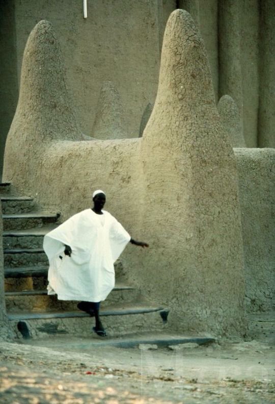 jpnmightbegod's tweet photo. Afrocentric https://t.co/r5X1wgjTjk