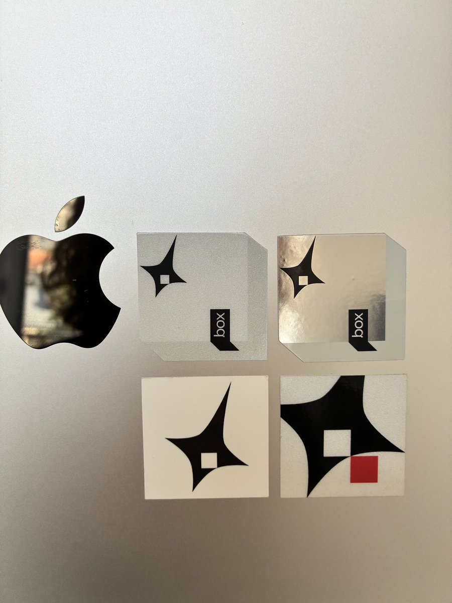 luaroncrew's tweet photo. new stickers look insane https://t.co/8bt2gPWEbw