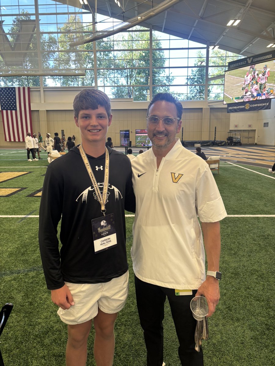 carsonfwalters's tweet photo. I had a great time, thank you @VandyFootball for the invite!

@Trenton_Kirklin @briannixalcoa @Walkerrussell10 @SweetlandDavid @alcoafootball @2HYPEsports @BuckFitz @5StarPreps @PrepRedzoneTN @CCasarahi @CSmithScout @CSmithMedia https://t.co/aU1uSeFVVu
