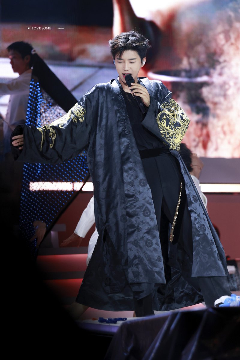 lovesome_616's tweet photo. 260904~0906 IM HERO - THE STADIUM 2
🙇🏻‍♀️

#임영웅 #limyoungwoong #hero #imhero
#임영웅_IM_HERO_THE_STADIUM https://t.co/f2SMJg1Qgo