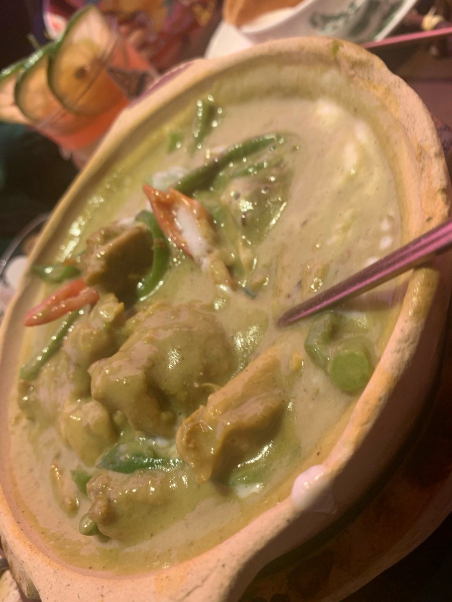 sugar297390's tweet photo. Craving authentic Thai flavor Our homemade green curry with fresh basil and jasmine rice is spicy, fragrant, and absolute comfort in a bowl tonight! https://t.co/cin5qqOnzF