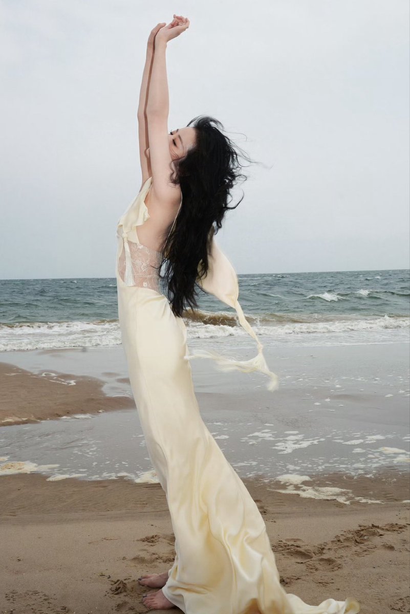 centlookbook's tweet photo. #ZhouYutong 周雨彤 in POEM for the 2026 Aranya Waves Film Week https://t.co/dn3huzvesh