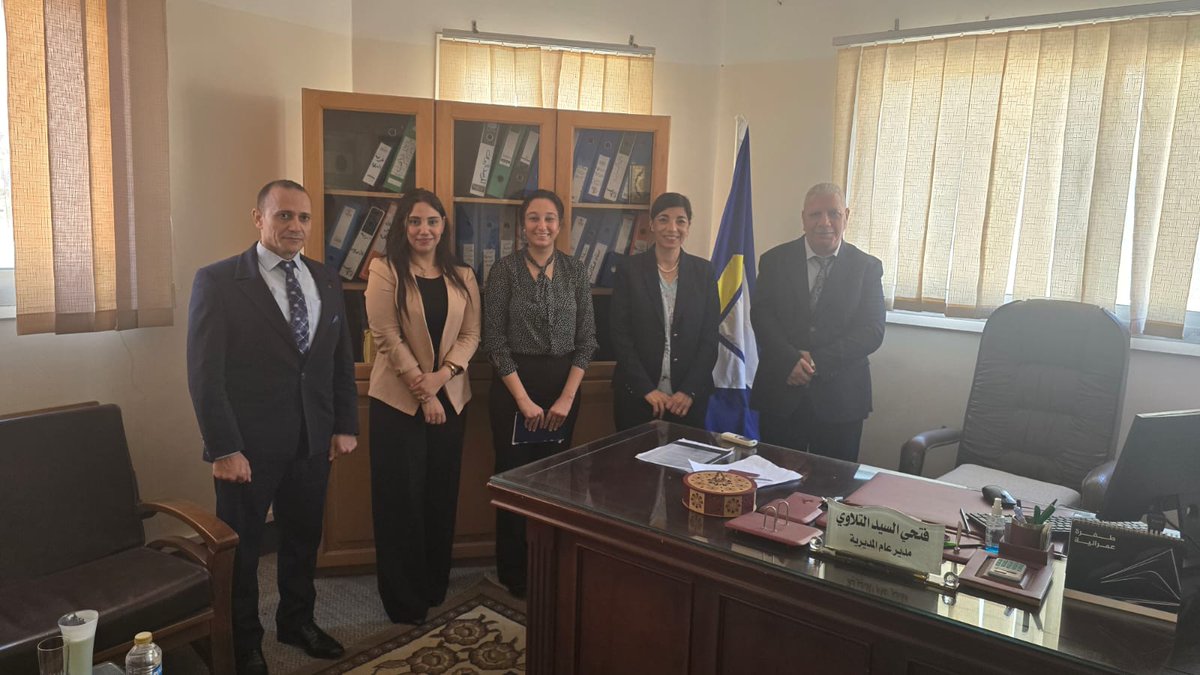 favot17616's tweet photo. زارت السفيرة دينا الصيحي، المدير التنفيذي لصندوق مساعدة ضحايا الاتجار بالبشر، اليوم الإثنين، مديرية العمل بمحافظة دمياط، حيث التقت السيد فتحي السيد التلاوي، مدير المديرية، وعددًا من القيادات والمسؤولين، لبحث سبل التعاون المشترك لحماية ضحايا الاتجار بالبشر. https://t.co/82CaWrHhPs