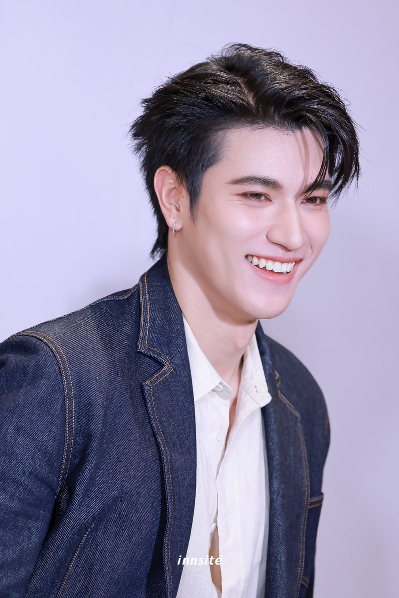 innsite97's tweet photo. ยิ้มทีเดียว ใจคนมองละลายเลย 😎

DESTINY WITH INNONGSA
#innjkrsn
#DestinyclinicxInnOngsa https://t.co/43GAN0QaO2