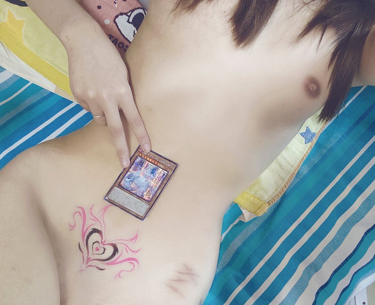 shio49S0S's tweet photo. 我的正面是决斗链接我是两个奈子是链接召唤区
#门槛妹 #纯绿 #半绿 #线上 #线下 https://t.co/mXGv7afVXf