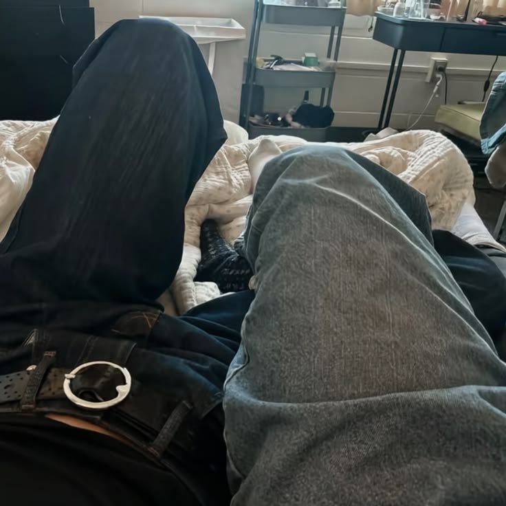 jungwonscunt's tweet photo. #jaywon short au. 🔞: 

Jungwon disse em uma live que não costumava se ajoelhar facilmente.

Jay viu a notícia, ficou curioso.
decidindo descobrir pessoalmente se o líder realmente fazia jus às próprias palavras. https://t.co/R1KYjBqJcw