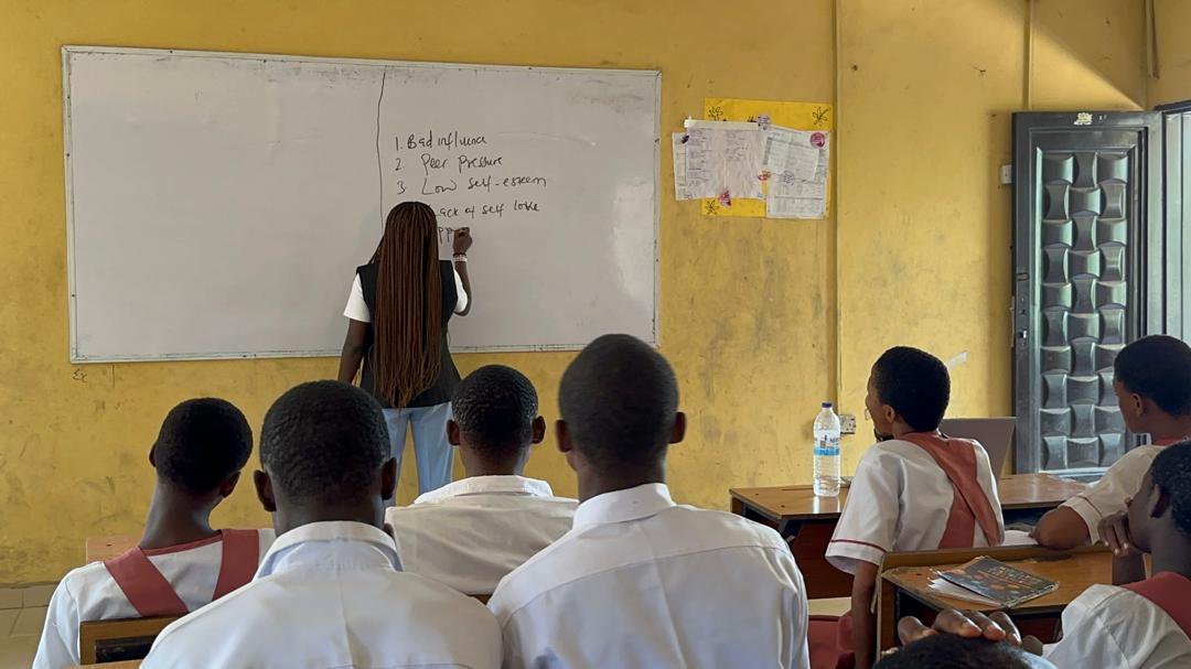 HAPEIGlobal's tweet photo. We believe that the journey to leading others begins with learning to lead yourself.

Through the Youth Peacebuilder Initiative (YPI), HAPEI is investing in young people early, building self-awareness, self-leadership, and inner peace.
Because peace begins within. 

#YPI #HAPEI https://t.co/wdkJu8eVD0