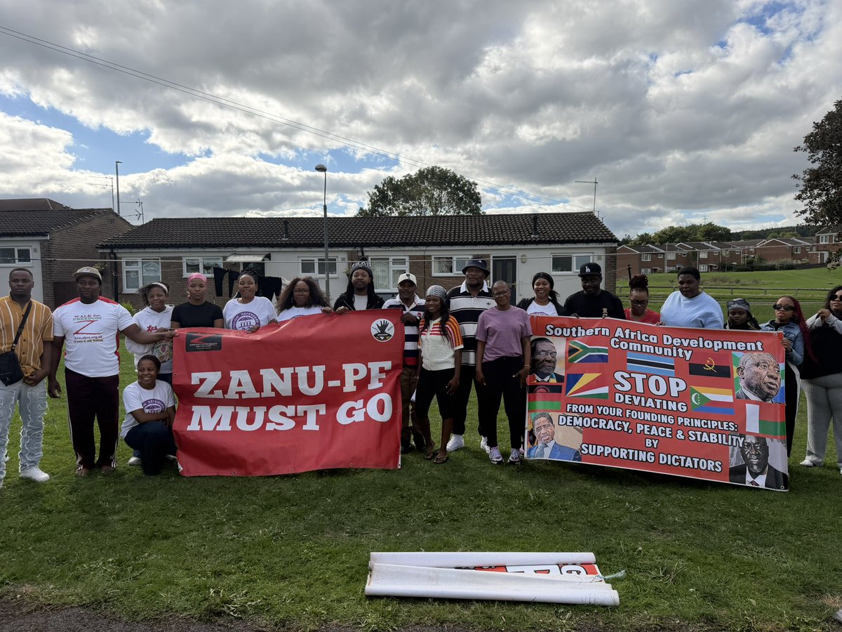 AndrewTMasuka's tweet photo. We had good company and good food. democracy and constitutionalism must be defended.Youth BBQ held on the weekend was very impactful,fun and memorable.Gathering as youth standing together fighting for our freedom, justice, democracy.@CDForumUK @cdfzim @ZHRO_Zimbabwe https://t.co/akcjrPR4Gw