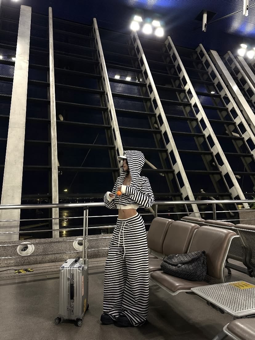classyladylife's tweet photo. Airport is calling ✈️ https://t.co/V00IHHpAdN