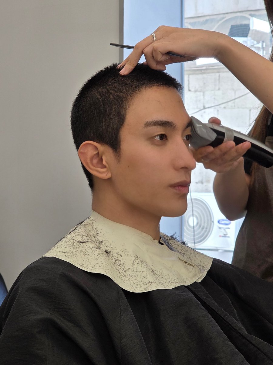 sounds_of_cheol's tweet photo. dk_is_dokyeom 💇🏻🥹 https://t.co/zlzmvR8WTl