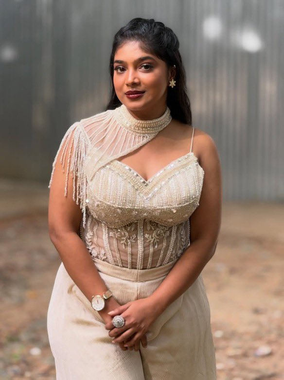 Chennaipatrika's tweet photo. #Parvathy @Parvathy #TamilActress #KollywoodBeauty #RisingStar #DesiBeauty #InstaBeauty #InstaStar #ModelLife #ActressLife #FashionQueen #PhotoshootVibes #QueenVibes #GorgeousLook #CelebrityStyle #StarGirl #TrendingStar
@Chennaipatrika
#chennaipatrika https://t.co/8dZyEQTulw