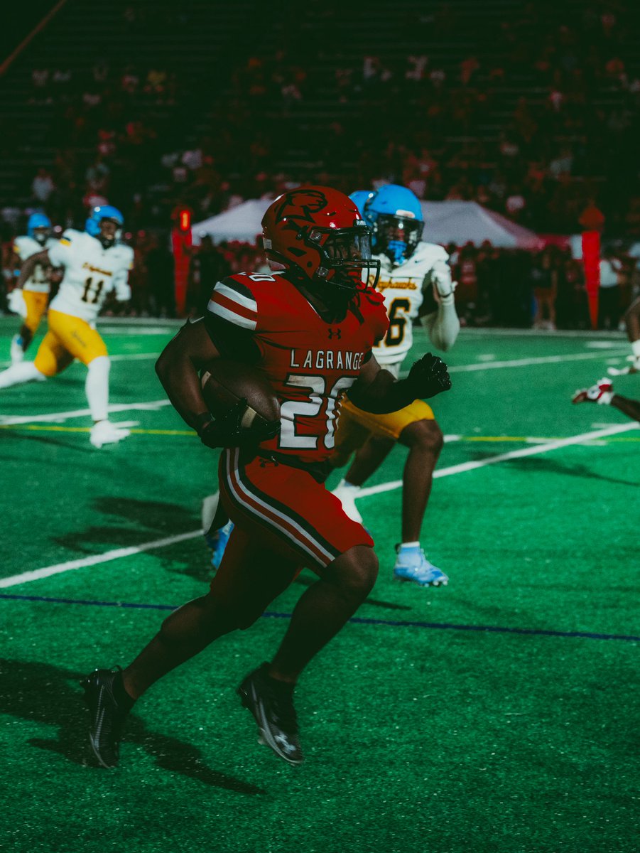 LaGrangeFTBL's tweet photo. Week 1 Victory Thread ⬇️ #BlueCollarMentality https://t.co/QltWmoBnMM