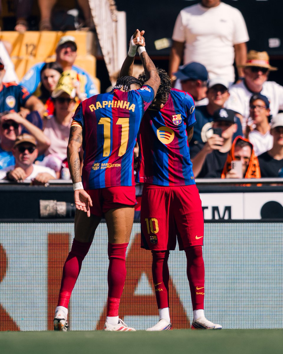 fcbarcelona_br's tweet photo. 😎 A dupla mais temida do momento. 🔥 https://t.co/XDRj4Syo5S