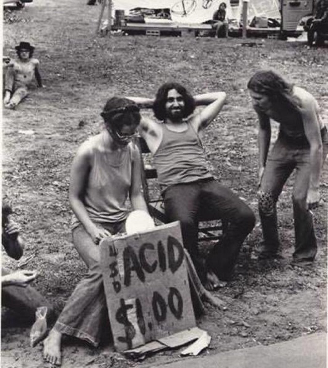 asavvymakeover's tweet photo. We used to have a goddamn country before inflation ruined it #lsd https://t.co/3UZInPedqT
