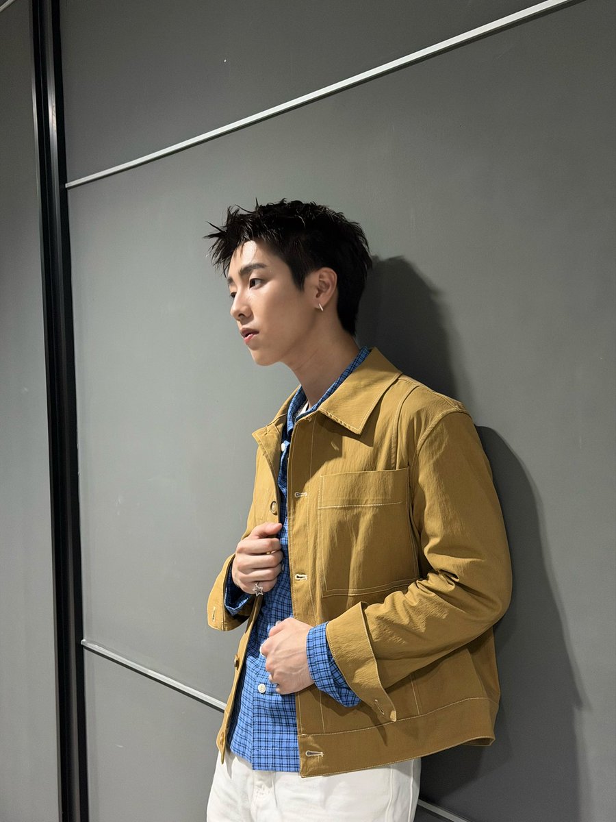 sh_in_ai's tweet photo. 🦊#ShinAi #praewcharity2026 #thedothouse https://t.co/2QJm50mG1t
