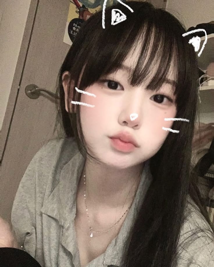 AriaRodrig7jv's tweet photo. 剛踏入托嬰中心第二天 顧0-6m的小寶寶班
第一天還行 第二天午休寶寶們輪流哭都沒辦法休息
有小寶寶班的老師能安慰我嗎 https://t.co/tLLquYkTCr