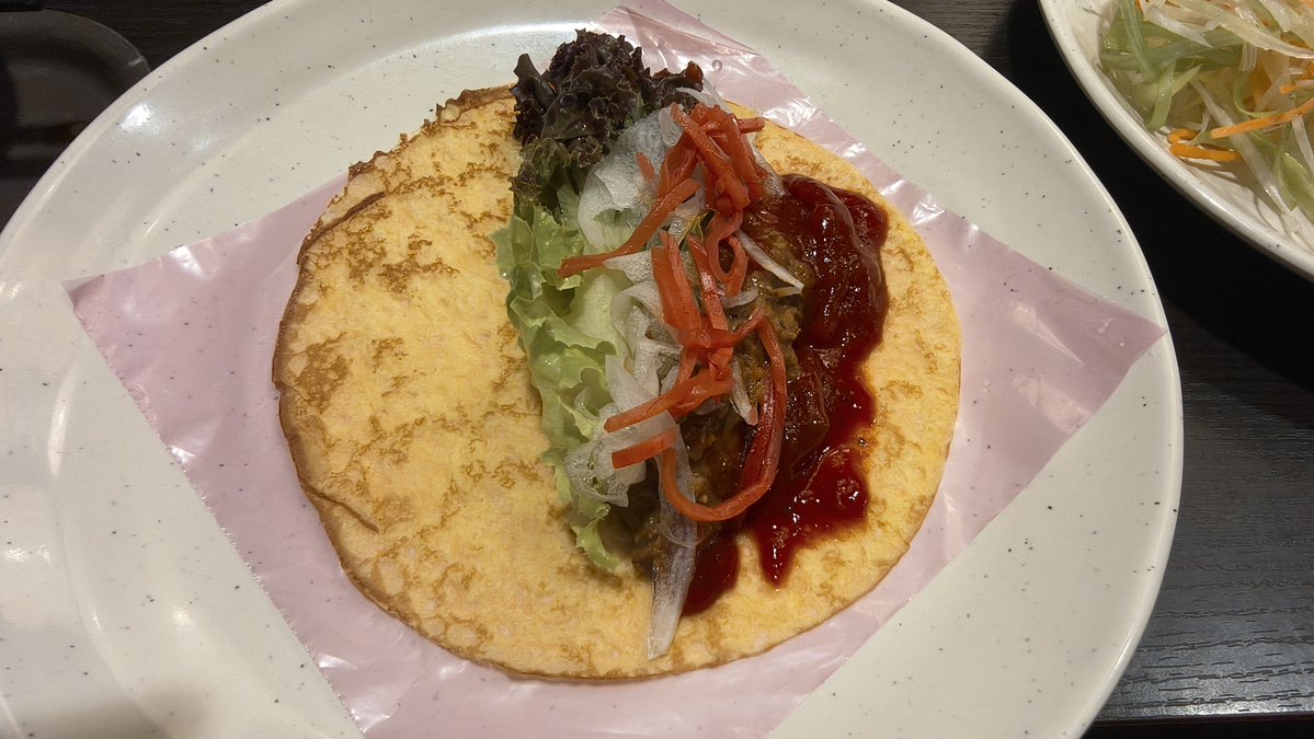itone_g's tweet photo. カレーにサルサソース
タコクレープ
勿論
タコライス、ジューシー
沖縄そばだしも食べたけど
今日になって
今更シークヮサージュースの
美味しさを知ってしまった
レギュラーで
ドリンクバーに
残して欲しい

#私のしゃぶ葉日記 https://t.co/DfE1CVVwab