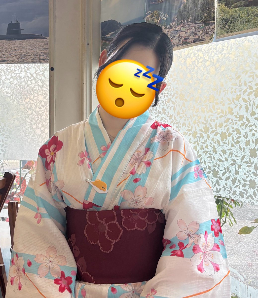 ai__uvu's tweet photo. 花火大会で歩き疲れて寝ちゃった人🎆😴

……じゃなくて今日出勤してます😺
久しぶりすぎてなんか今日の私やばいかも🙈

ラスト枠まで空いてるからまだ間に合うよ〜♡
会いにきてね🫶🏻 https://t.co/3QPWYD8oHi