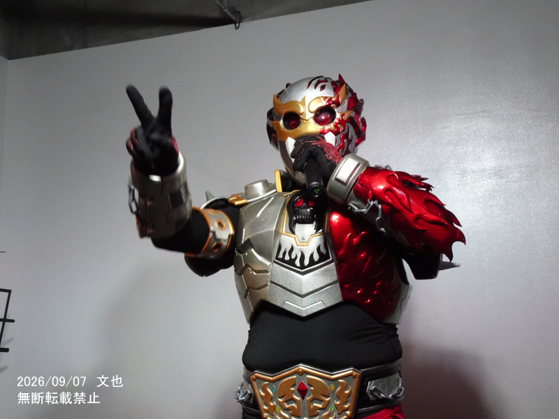 mosatoro's tweet photo. この辺は、ちょっとシュールだったり可愛かったり(笑)
『ヒーローソング考察論』も『いろんなヤツらのたおしかた』も好きです!
格好良い曲もしっとりとした曲も素敵に歌いこなすのに、小ネタの効いたものがあったりする幅広さが #骸696 さんのライブの楽しいところ(●´ω`●)
#696live https://t.co/Bho7egMrAZ